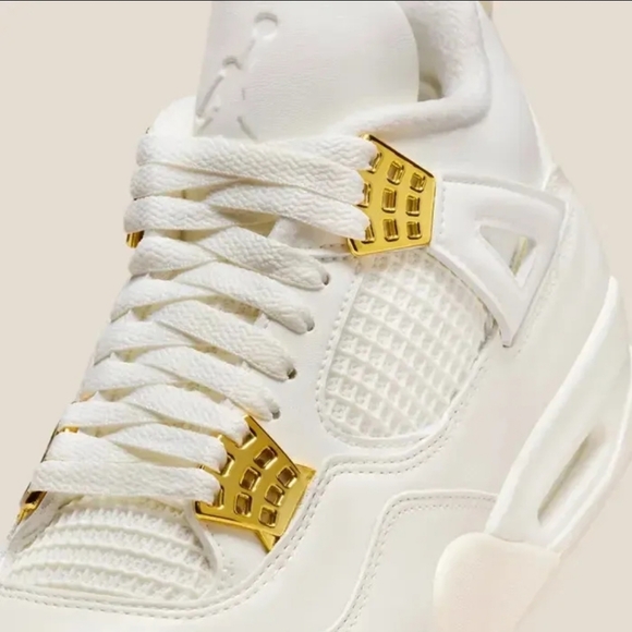 SOLD: Jordan 4 White/Metallic Gold Size 12 Wmn's/ 10.5 Men's IN HAND SHIP ASAP!! - Picture 15 of 16